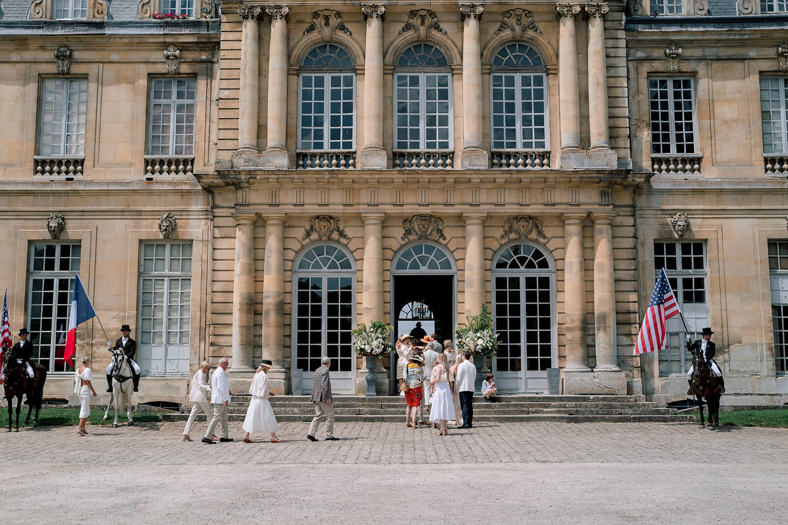 Chateau de Champlatreux Front